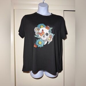 Black Graphic Tee Skull & Floral, Butterfly women’s sz 1X